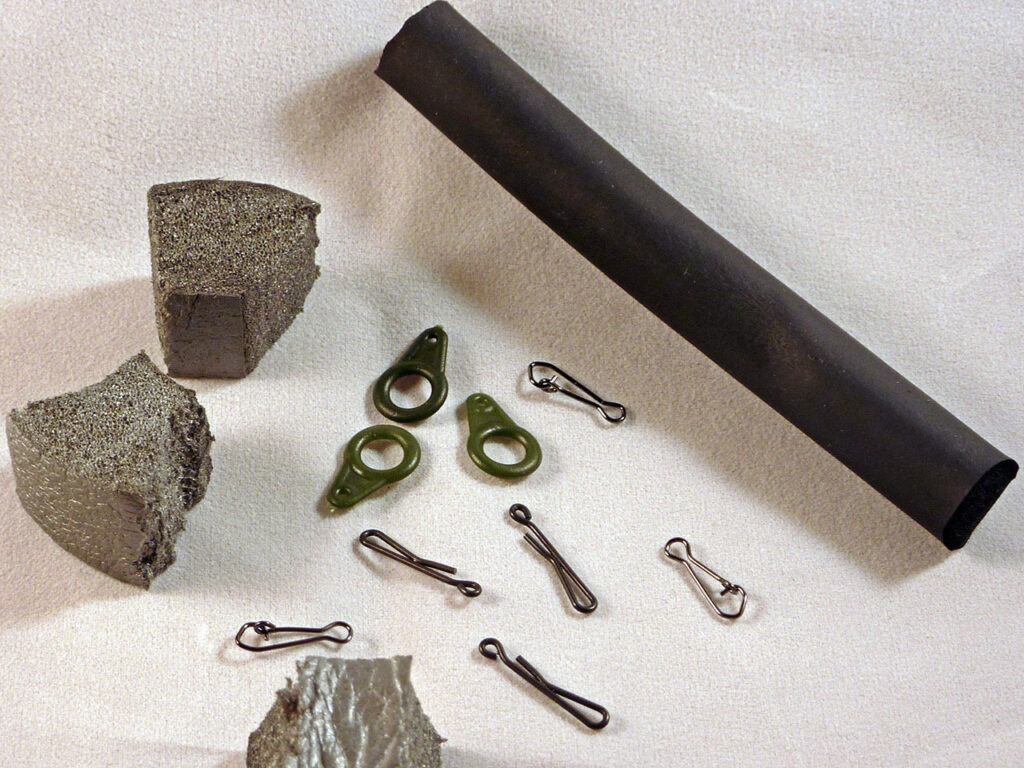 Make your own buoyant leger stems for pike & predator fishing - cheap & easy