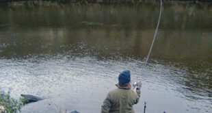 Andrew Kennedy strikes into a grayling whilst trotting on the Derbyshire Derwent