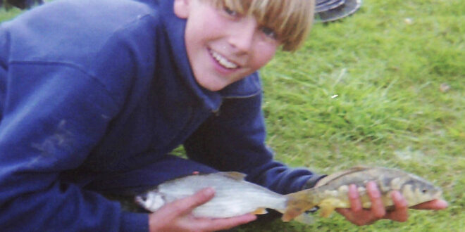 Children learn to fish for free - school holidays angling events listings in Nottinghamshire & Derbyshire