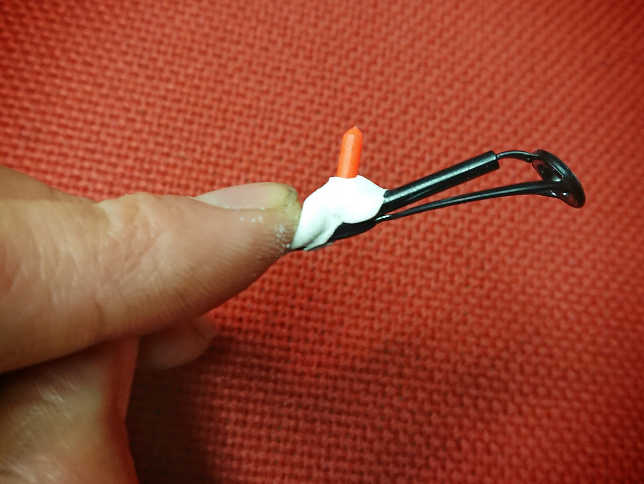 Using Sugru rubber glue to support DIY night light adapters for fishing